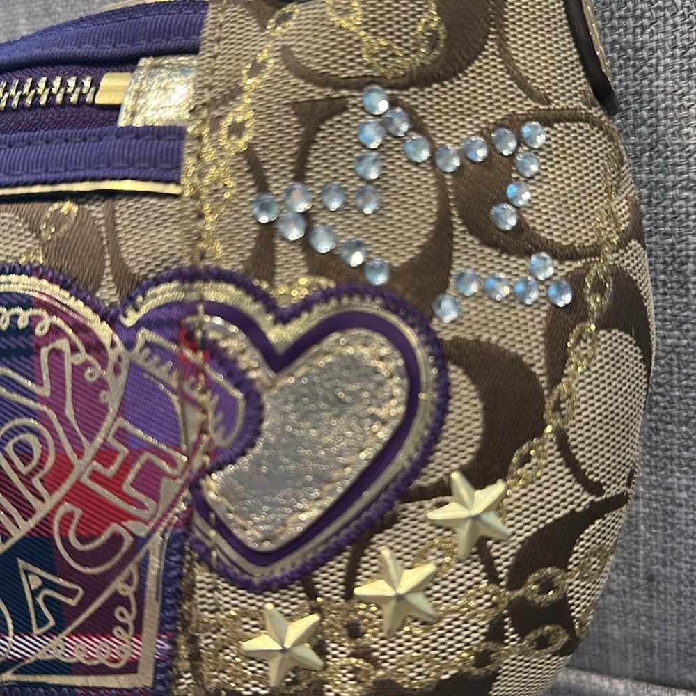 Coach Poppy shoulder bag purple & gold canvas Serial -F1020-15880 - Picture 5 of 17